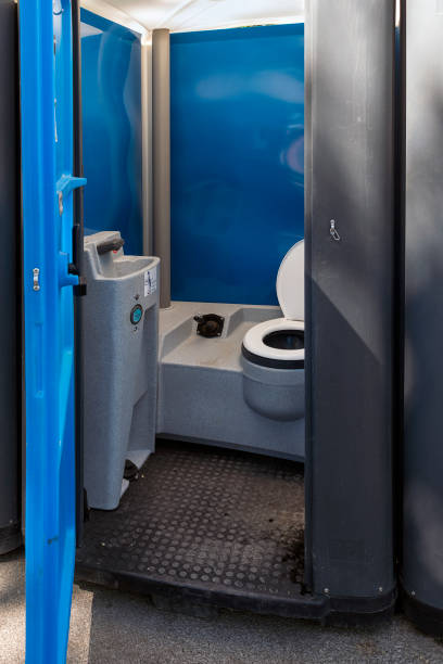 Portable Toilet Options We Offer in Clifton Springs, NY